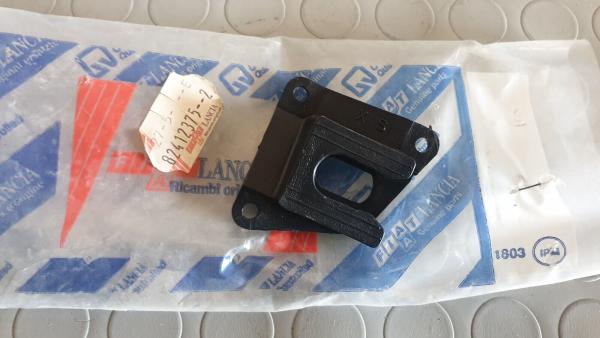 Lagerung, Stoßstangenbefestigung vorne links (82412375) FIAT / Lancia Original